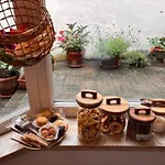 Lux 酒店 *
