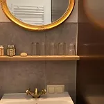 Lux 酒店